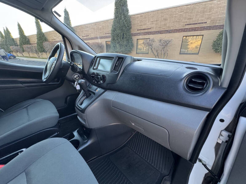 2021 Nissan NV200 SV