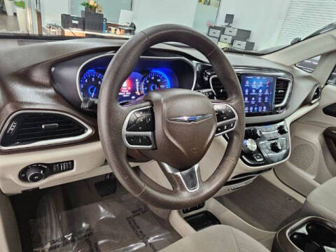 2020 Chrysler Pacifica Touring