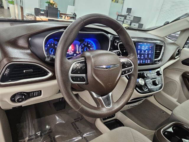 2020 Chrysler Pacifica Touring