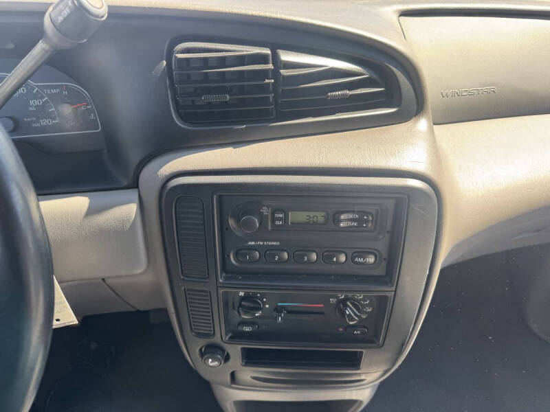 2001 Ford Windstar LX