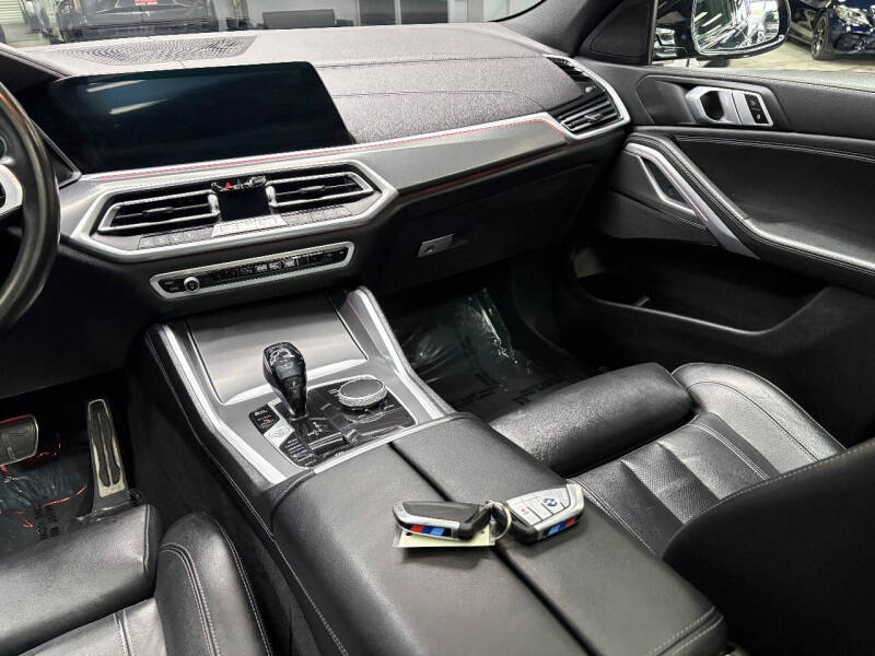 2021 BMW X6 sDrive40i