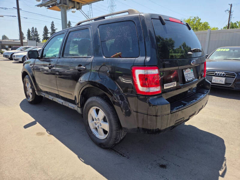 2011 Ford Escape XLT
