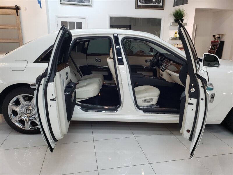 2013 Rolls-Royce Ghost 4