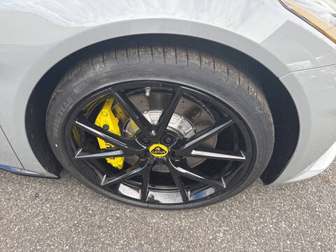 2025 Lotus Emira V6 Base