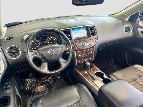 2020 Nissan Pathfinder Platinum