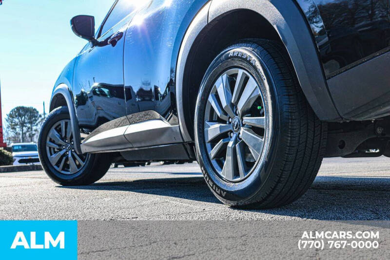 2023 Nissan Pathfinder SV