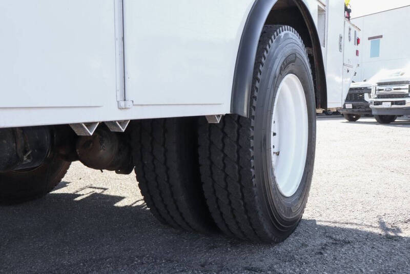 2016 Freightliner M2 106