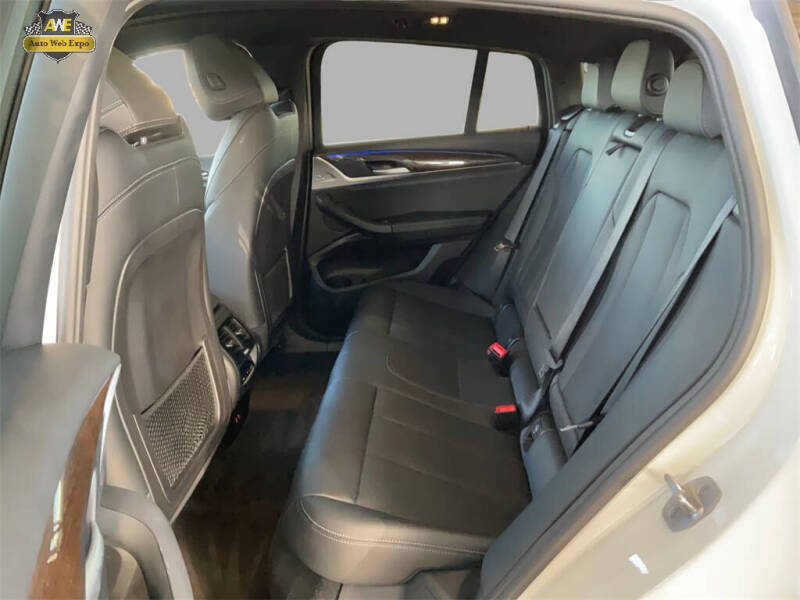 2024 BMW X4 xDrive30i