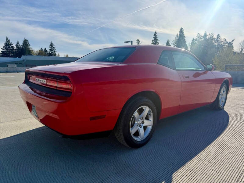 2010 Dodge Challenger SE