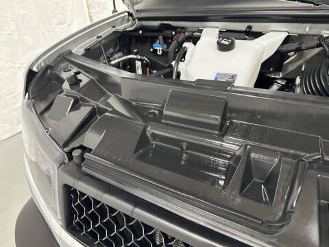 2025 Chevrolet Express LT 3500