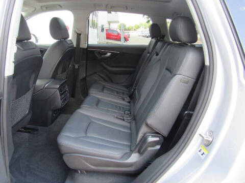 2022 Audi Q7 quattro Premium 55 TFSI