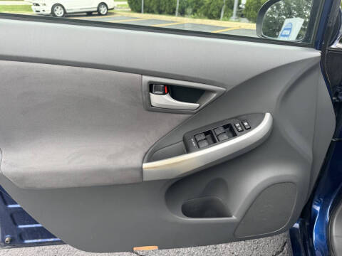 2011 Toyota Prius One