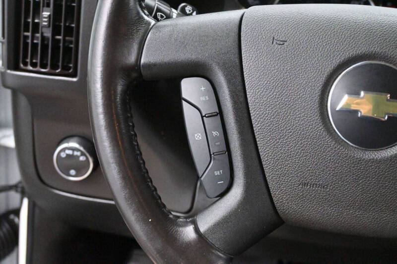 2023 Chevrolet Express 2500