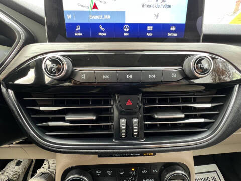 2020 Ford Escape Hybrid Titanium