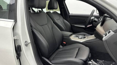 2025 BMW 3 Series 330i