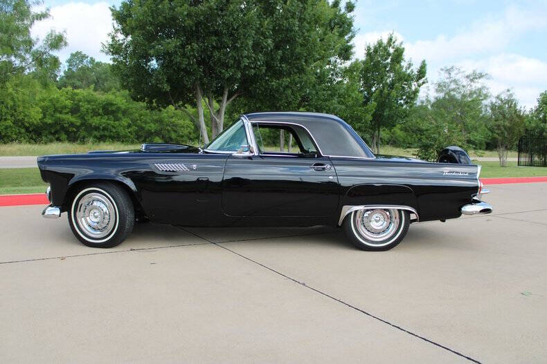 1956 Ford Thunderbird