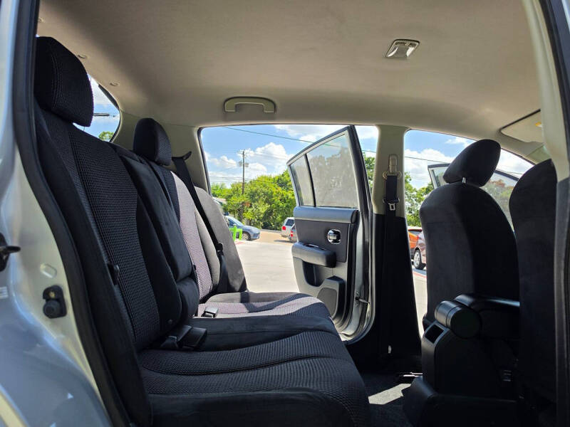 2012 Nissan Versa 1.8 S