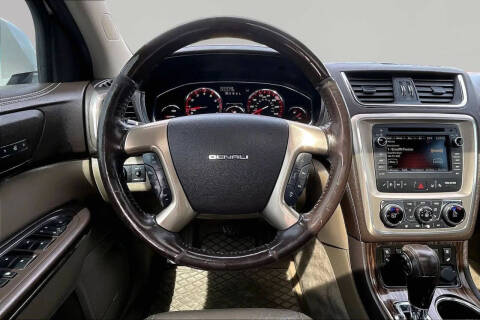 2016 GMC Acadia Denali