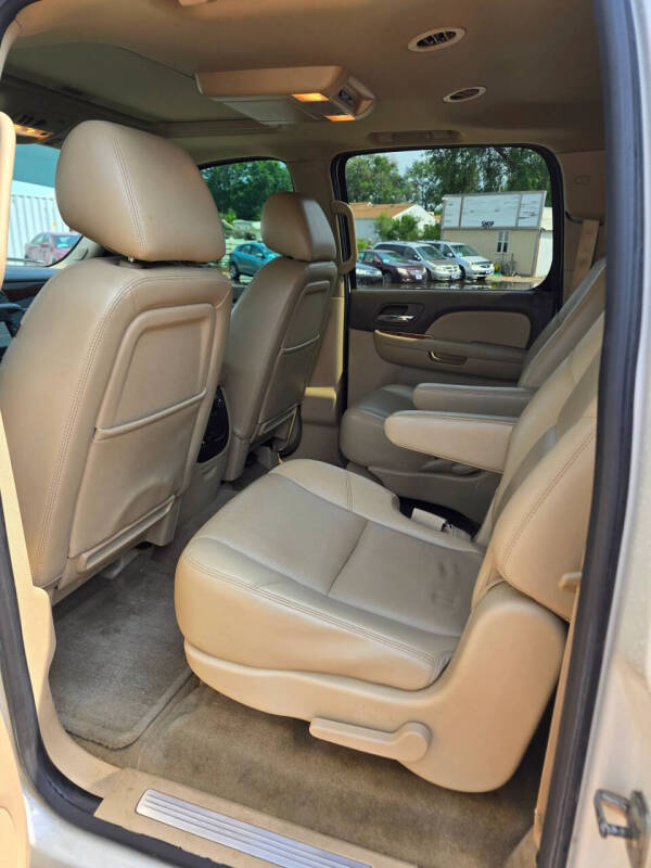 2014 Chevrolet Suburban LTZ