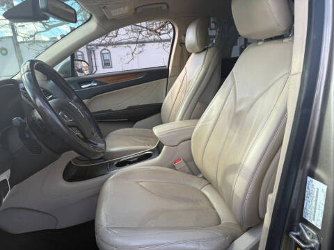 2017 Lincoln MKC Select