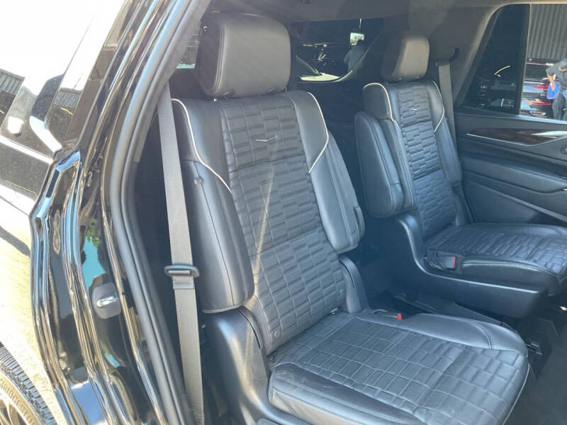 2022 Cadillac Escalade Sport Platinum