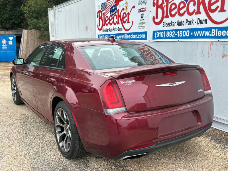 2018 Chrysler 300 S