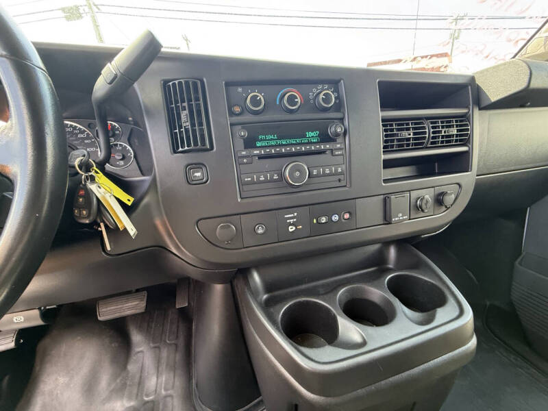 2021 Chevrolet Express 2500
