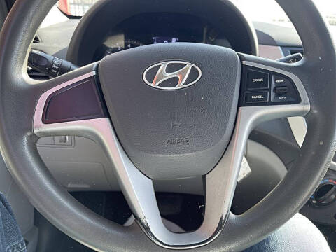 2013 Hyundai Accent GS