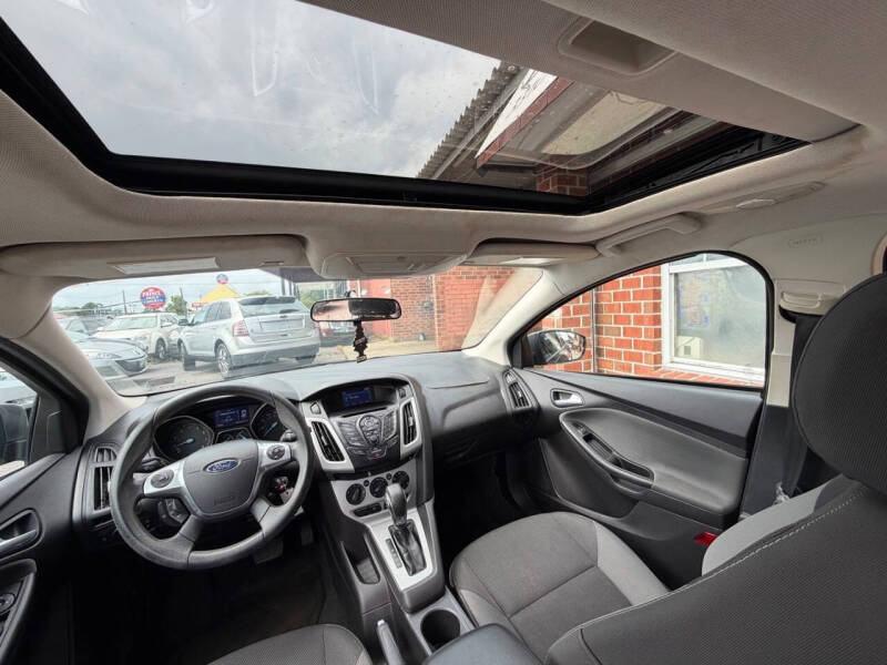 2014 Ford Focus SE