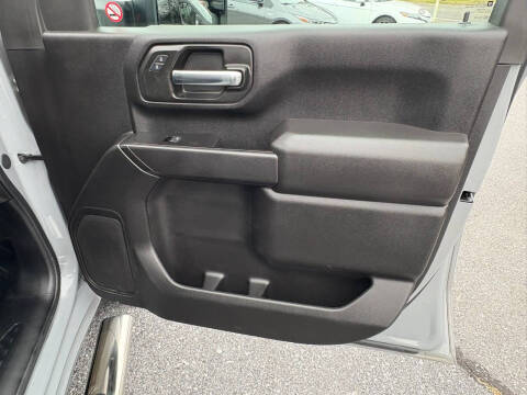 2025 GMC Sierra 2500HD Pro