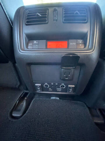 2017 Nissan Pathfinder Platinum