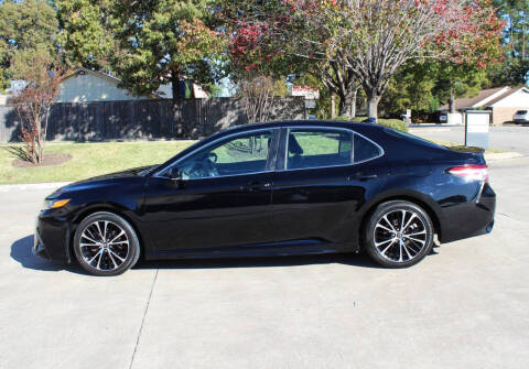 2020 Toyota Camry SE