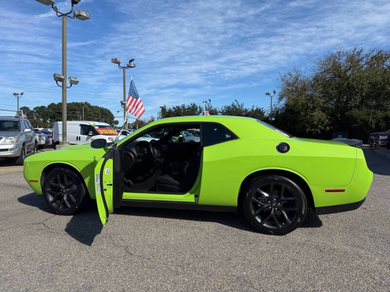 2023 Dodge Challenger SXT