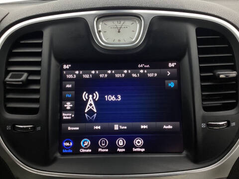 2021 Chrysler 300 Touring