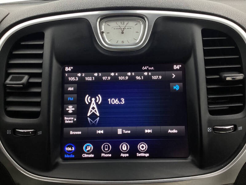 2021 Chrysler 300 Touring