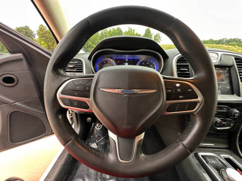 2019 Chrysler 300 Touring