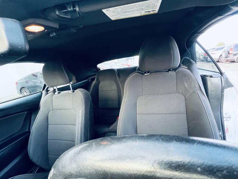 2015 Ford Mustang V6