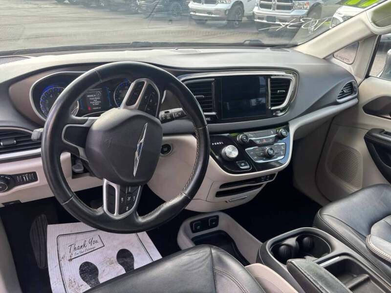 2017 Chrysler Pacifica