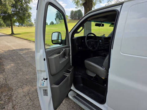 2023 GMC Savana 2500