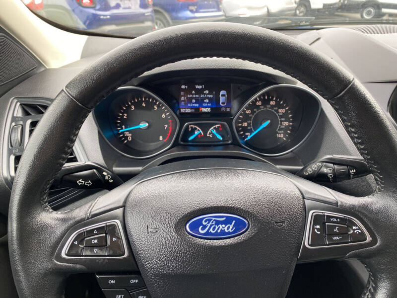 2019 Ford Escape SEL