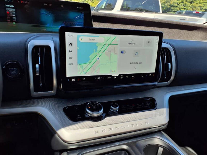 2025 Ford Expedition MAX Active