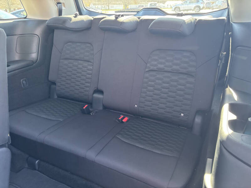 2025 Nissan Pathfinder S