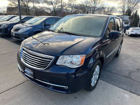2016 Chrysler Town and Country for sale at AM AUTO SALES LLC in Milwaukee WI