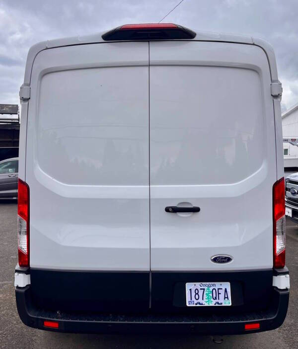 2023 Ford Transit 250