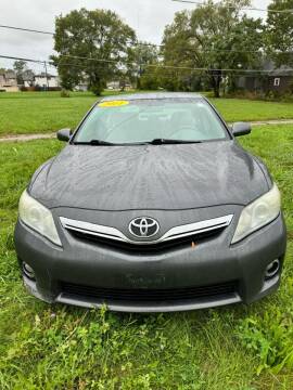 2011 Toyota Camry Hybrid for sale at RITE PRICE AUTO SALES INC in Harvey IL