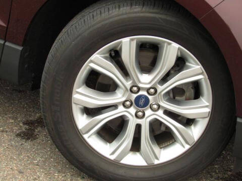 2022 Ford Edge Titanium