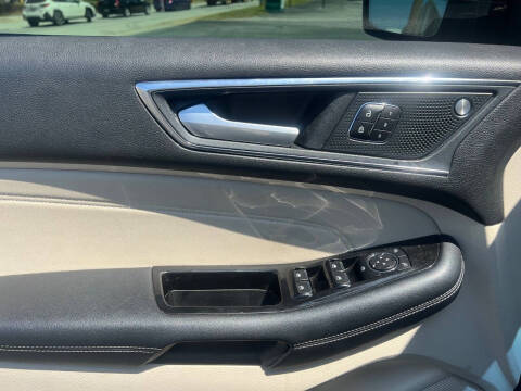 2019 Ford Edge Titanium