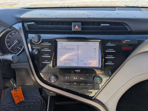 2020 Toyota Camry SE