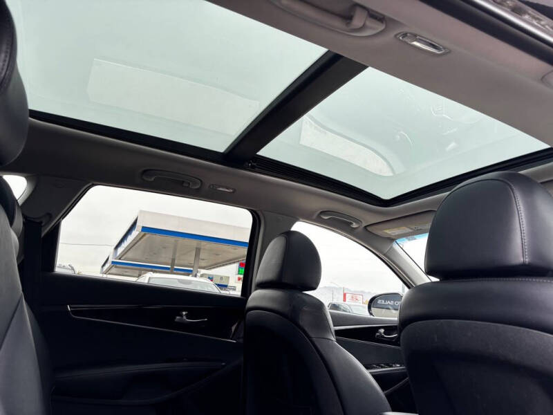 2020 Kia Sorento EX V6