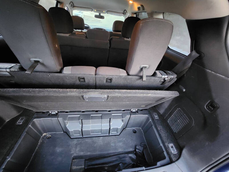 2017 Nissan Pathfinder SV